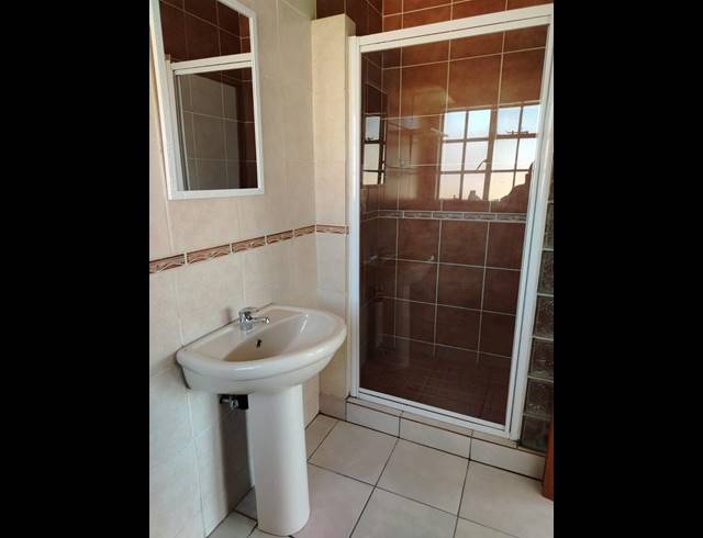 1 BEDROOM PROPERTY TO RENT IN KENSINGTON